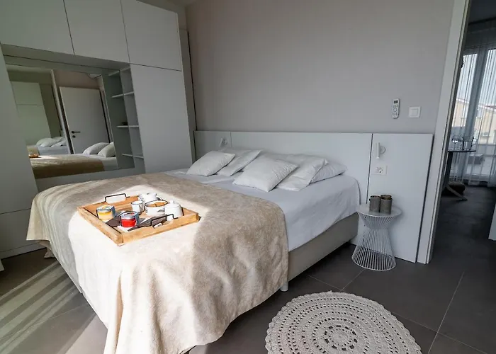 Natura Luxury Villa *