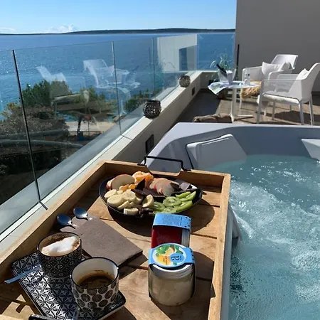 ヴィラ Natura Luxury マンドレ