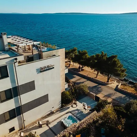 Natura Luxury ماندري