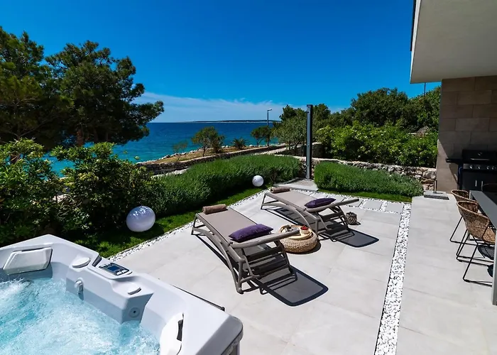 Natura Luxury ماندري